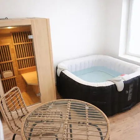 Tente Au Fond Du Jardin - Acces Jacuzzi Et Sauna * Boulogne-sur-Mer